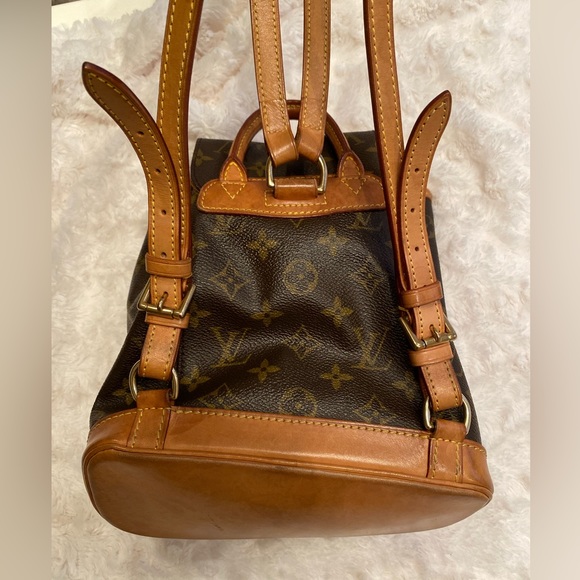 Louis Vuitton Mini Monogram Montsouris backpack - Picture 5 of 16